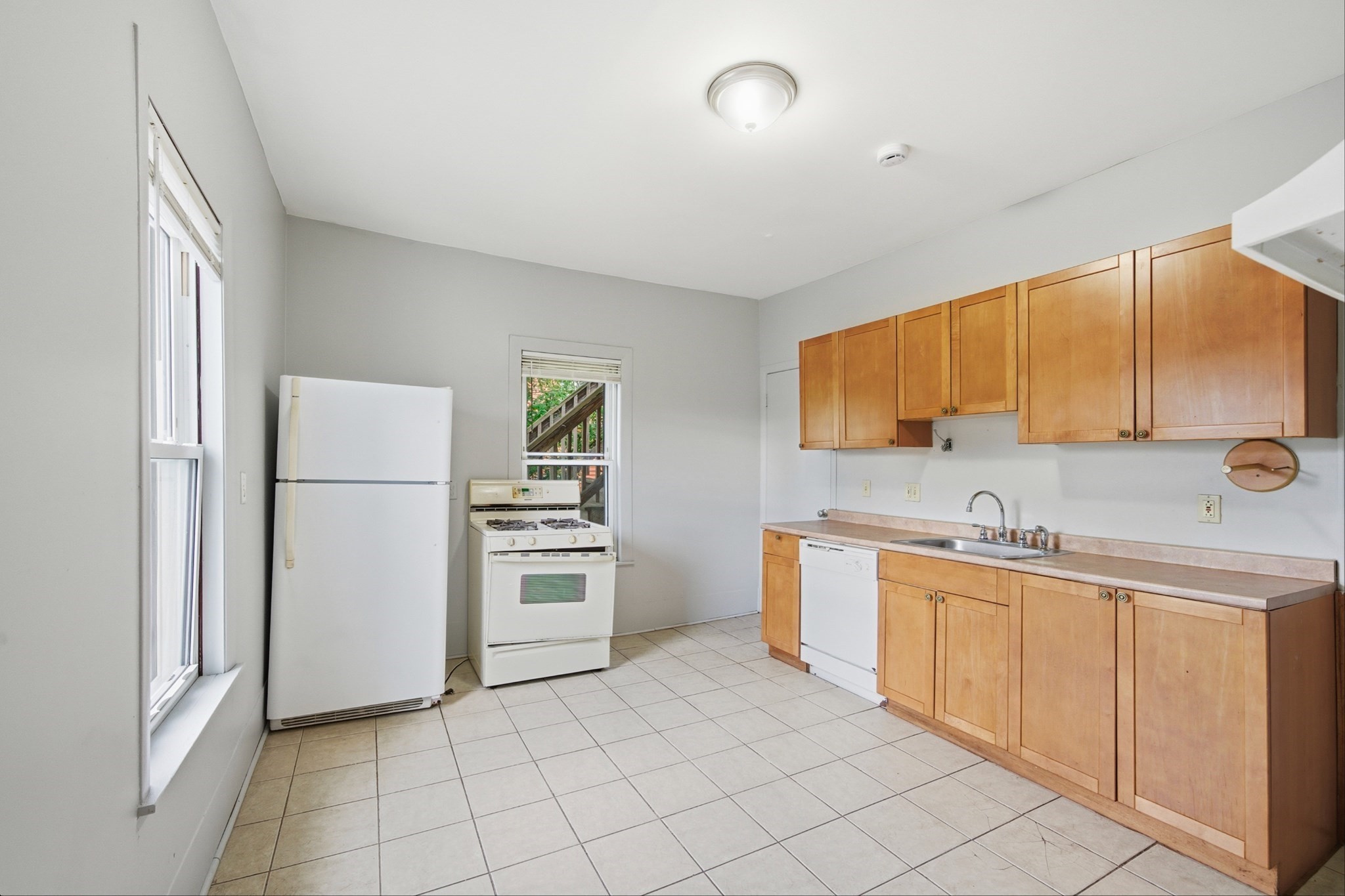 24 Park Avenue # 2 Property Photo 1
