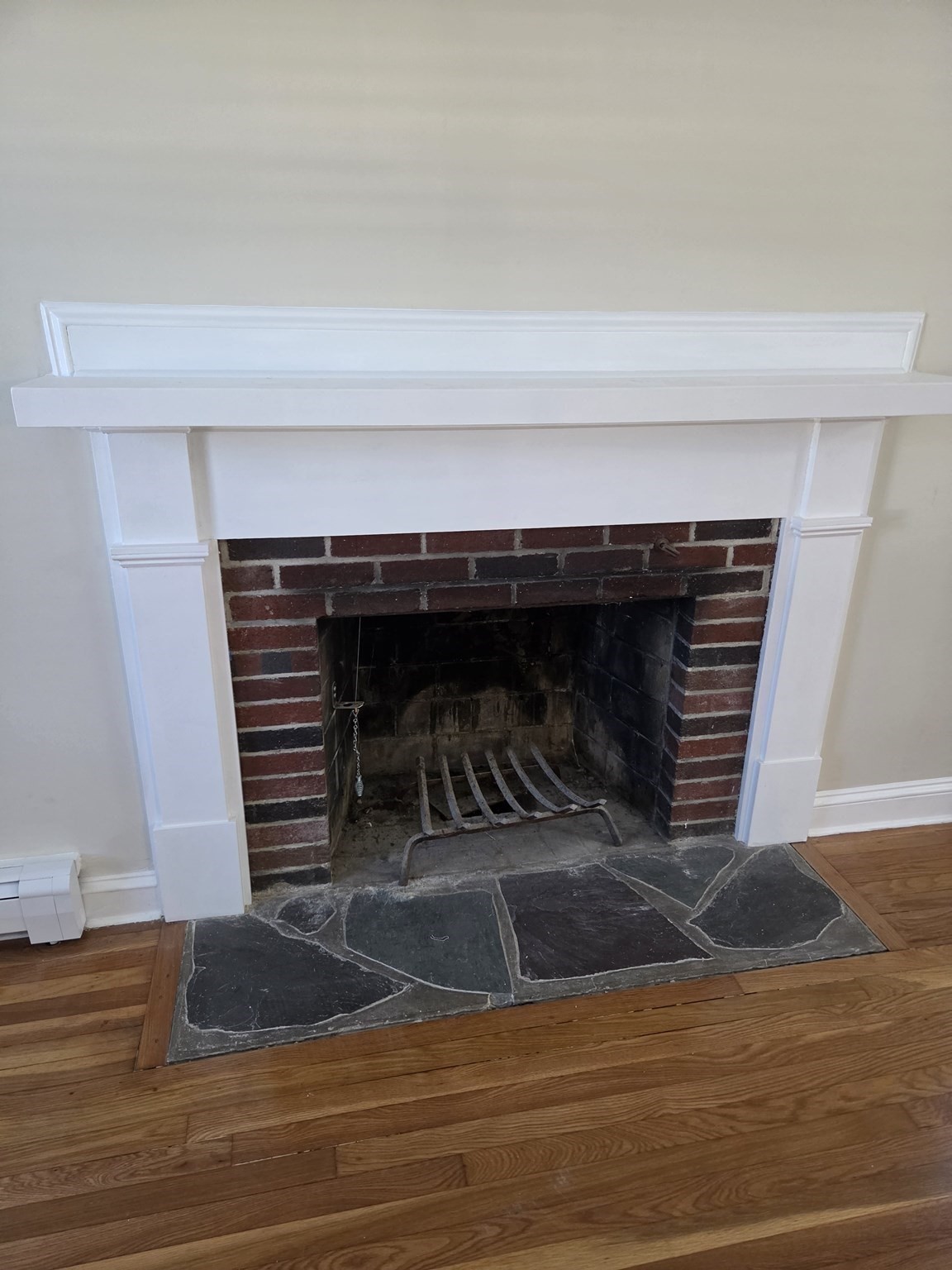 101 Hillside Ave Property Photo 4