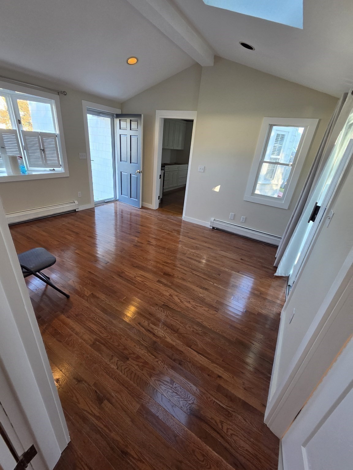 101 Hillside Ave Property Photo 15