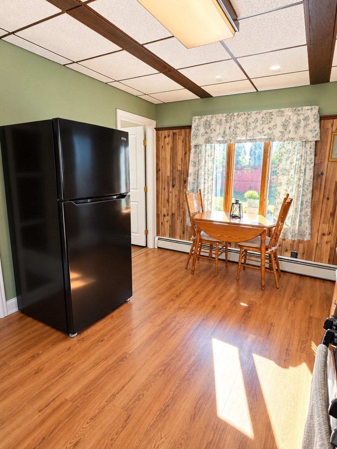 43 Highland Ave Property Photo 6
