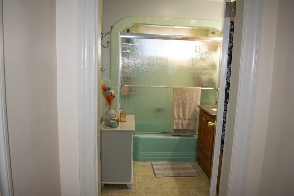 21 Graham Property Photo 13