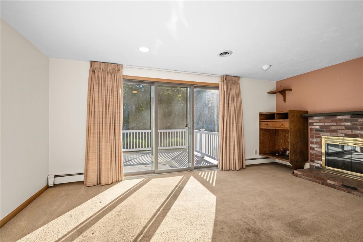 4 Garrison Ln Property Photo 11