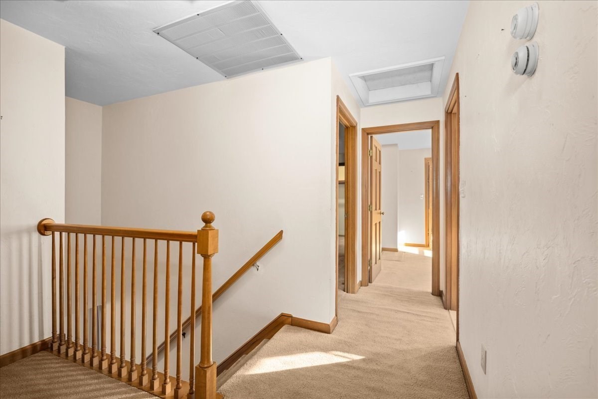 4 Garrison Ln Property Photo 18