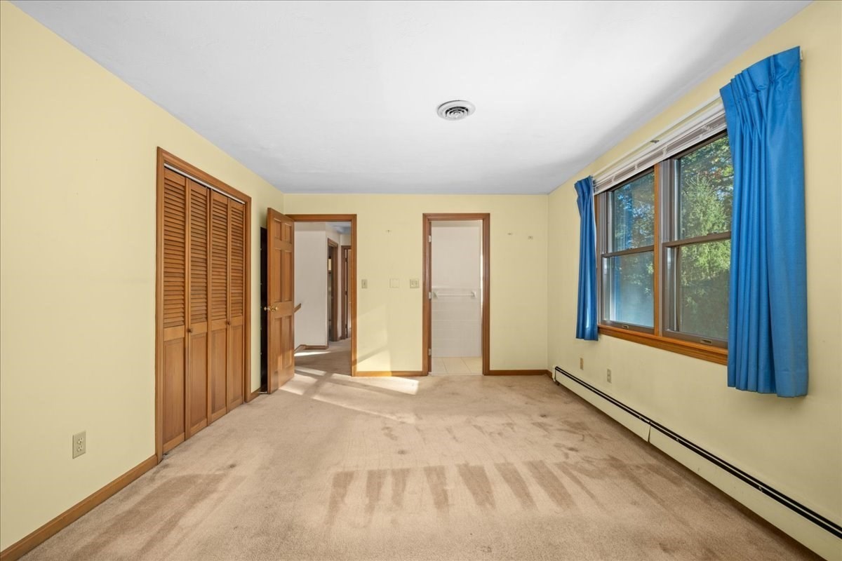 4 Garrison Ln Property Photo 20