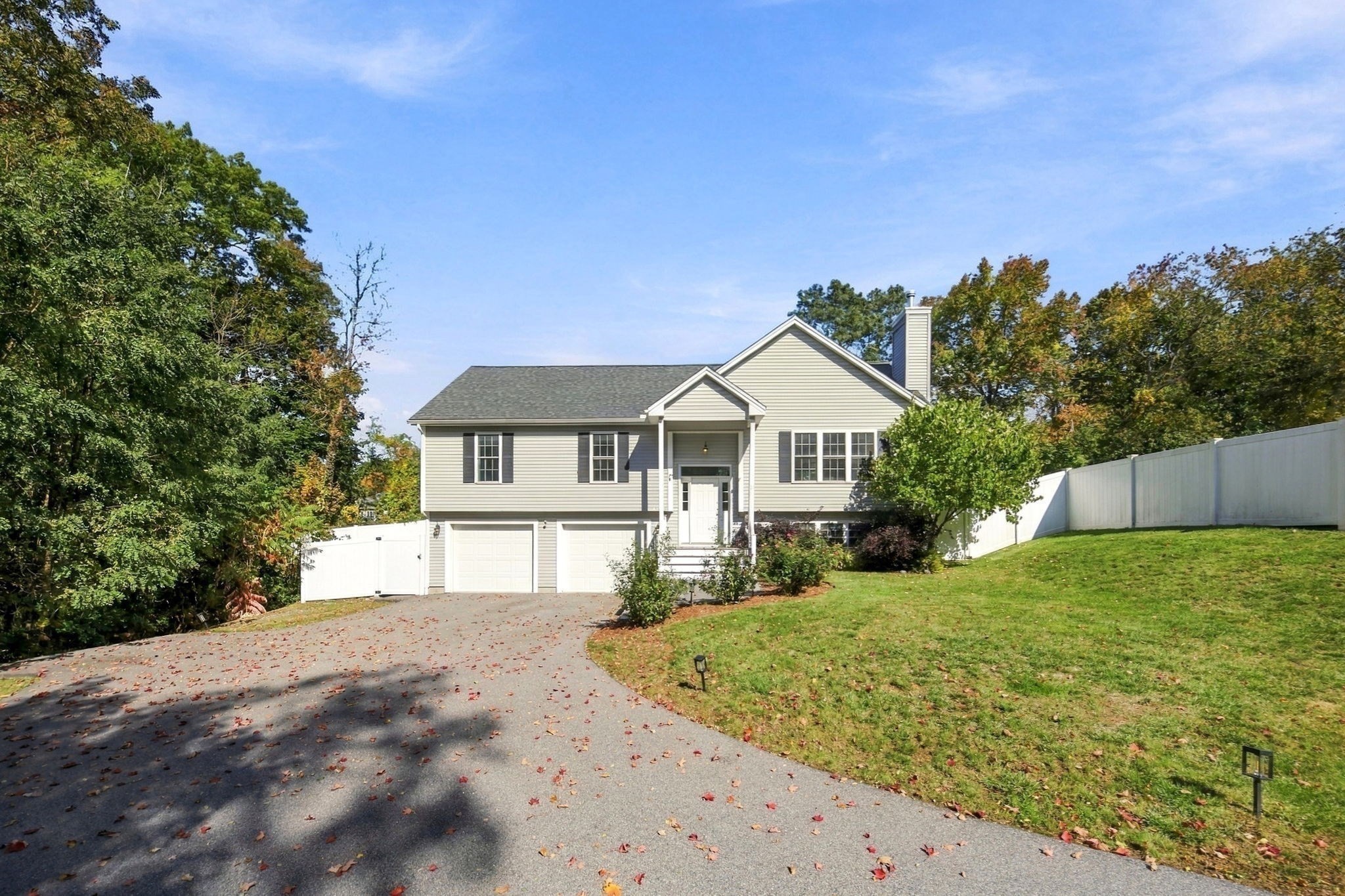 23 Grandview Property Photo 2