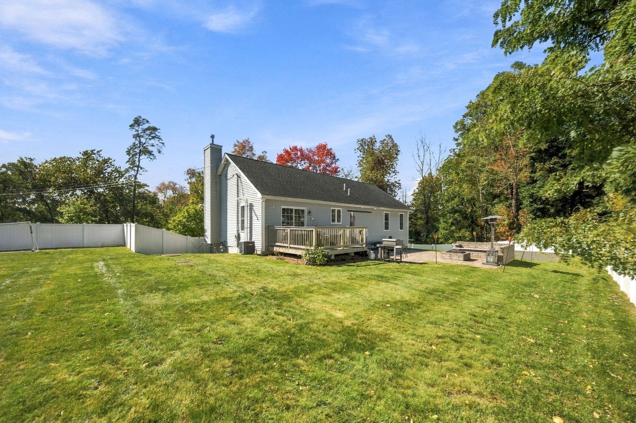 23 Grandview Property Photo 3