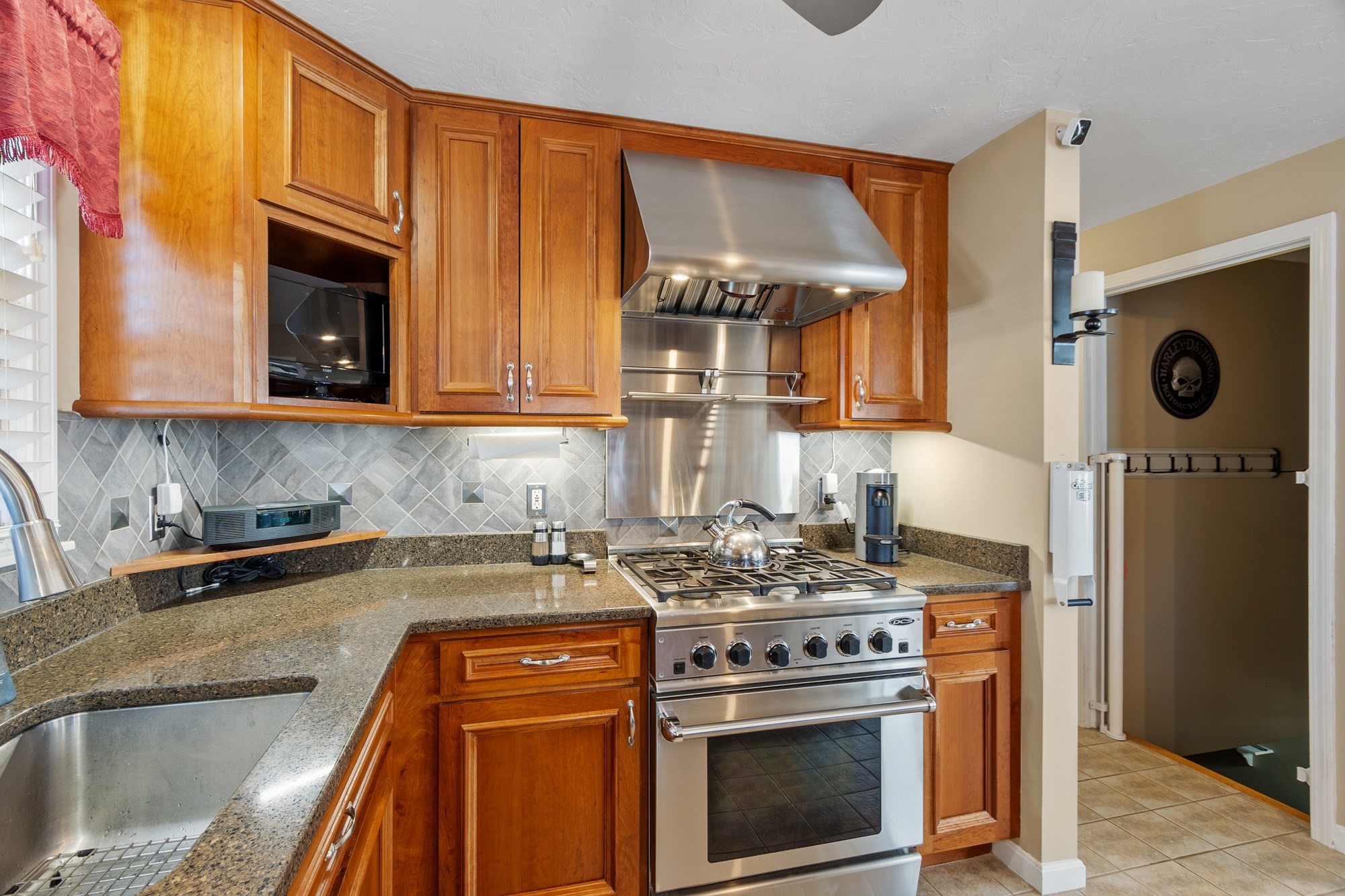 10 Water St Property Photo 10