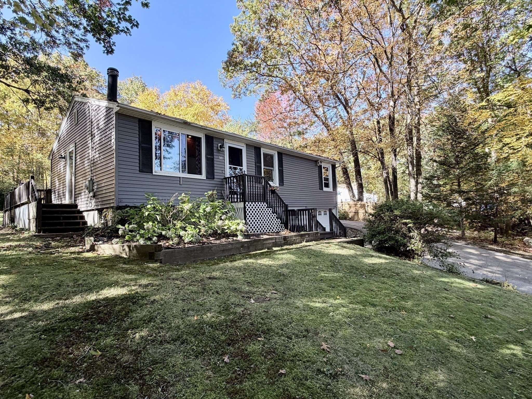 158 Dudley Rd Property Photo 1