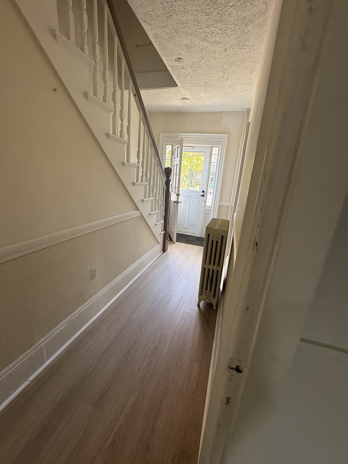 1088 Bridge St Property Photo 6