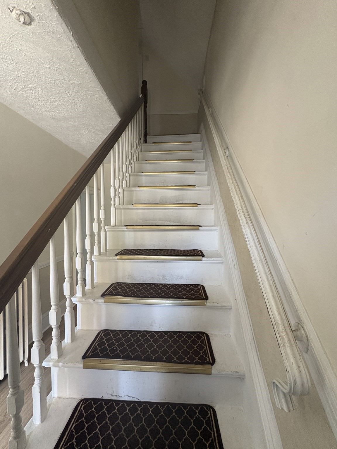 1088 Bridge St Property Photo 7