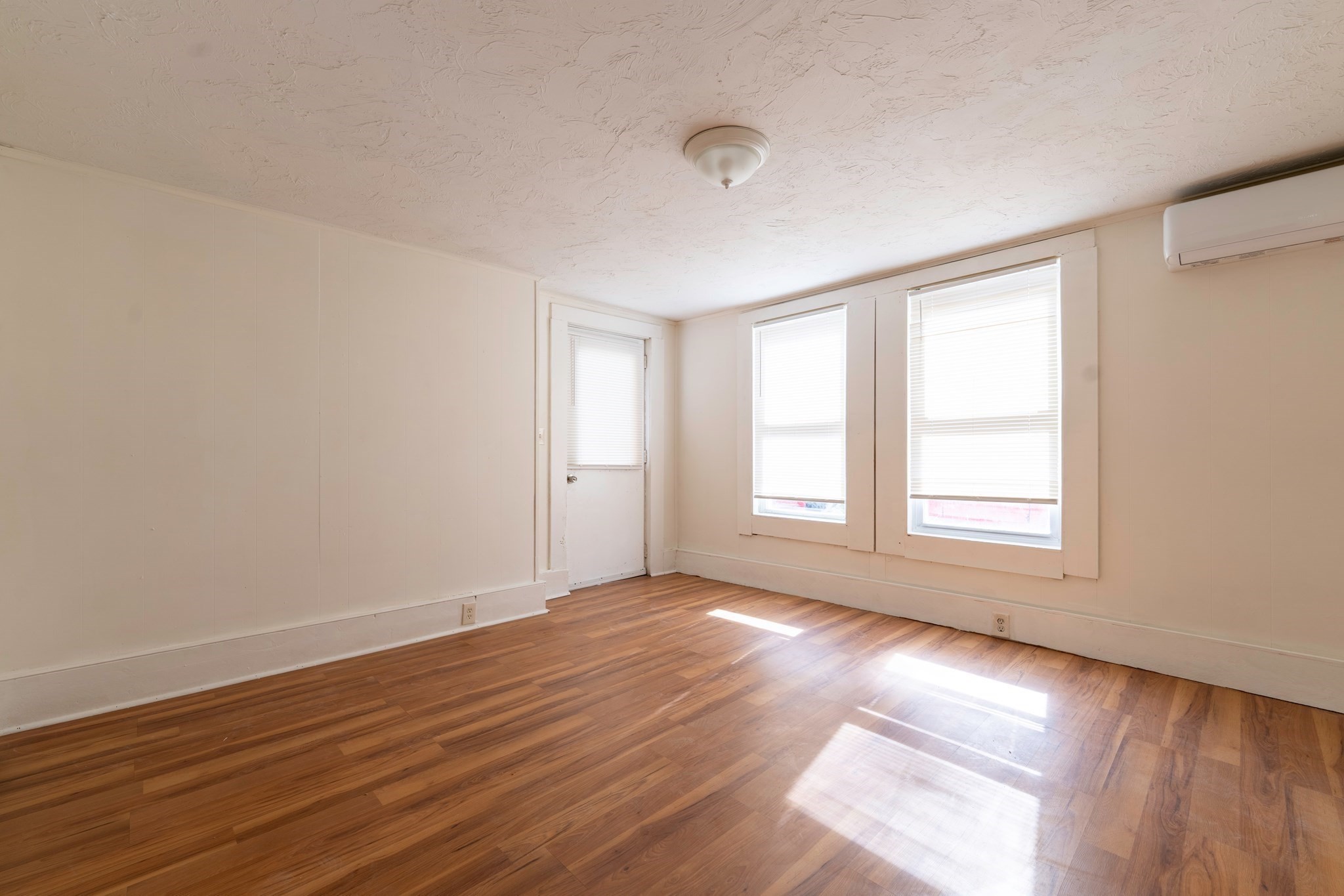 30 Chestnut Street # 1 Property Photo 2
