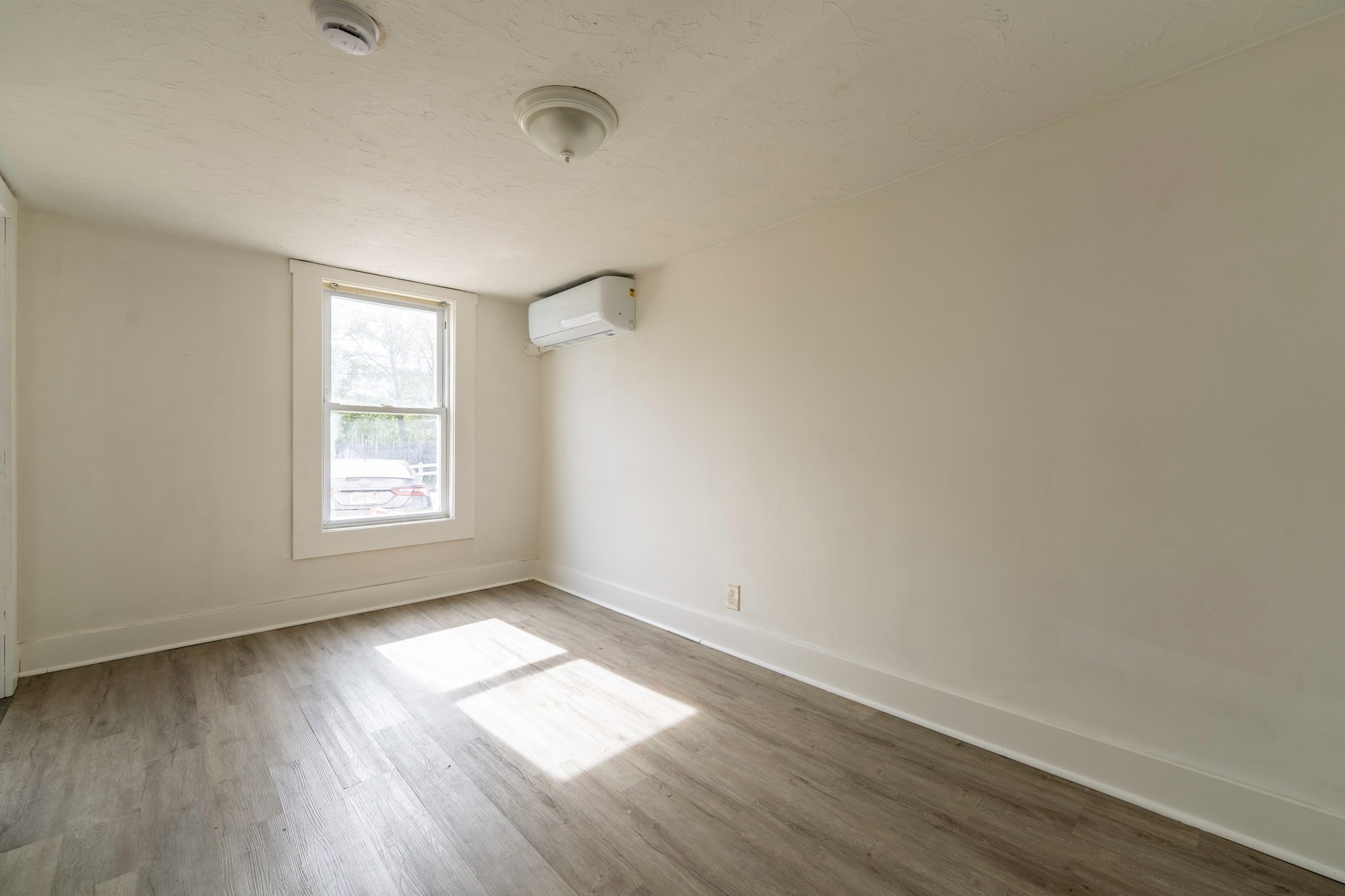 30 Chestnut Street # 1 Property Photo 13