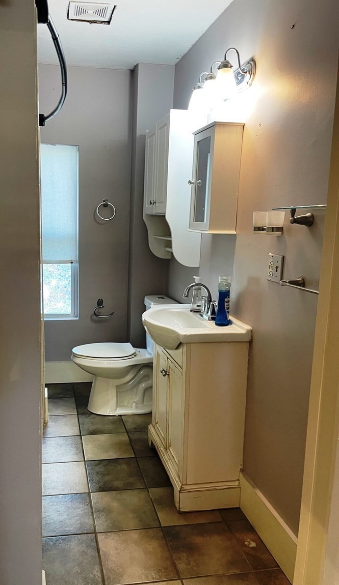 166 Chauncy St Property Photo 21