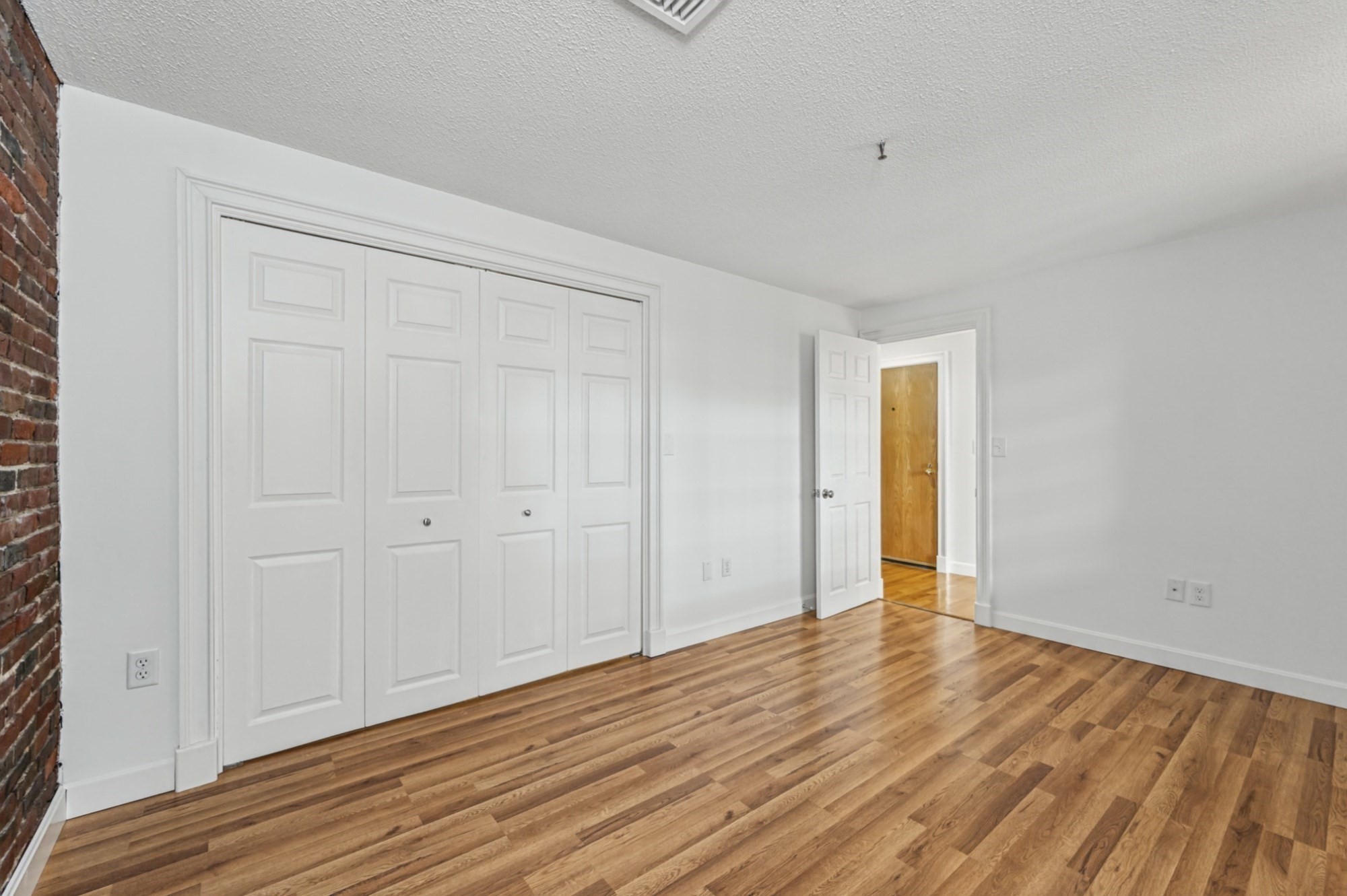 219 Central St # 3a Property Photo 9