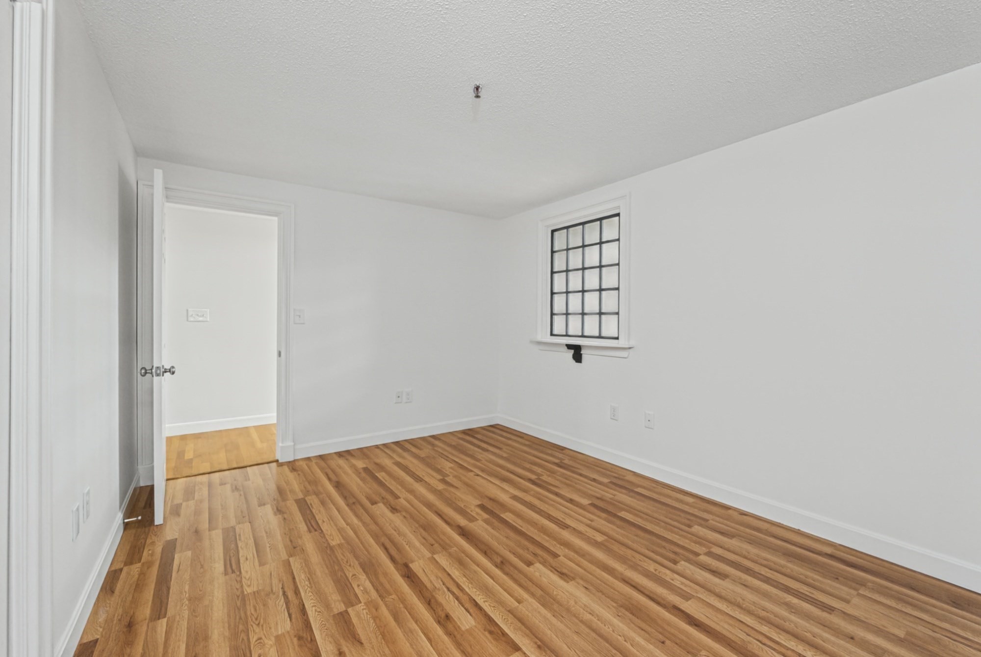 219 Central St # 3a Property Photo 10