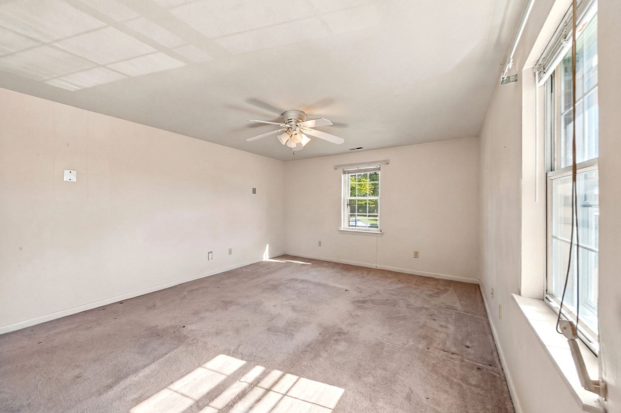 36 Jessica Dr Property Photo 13