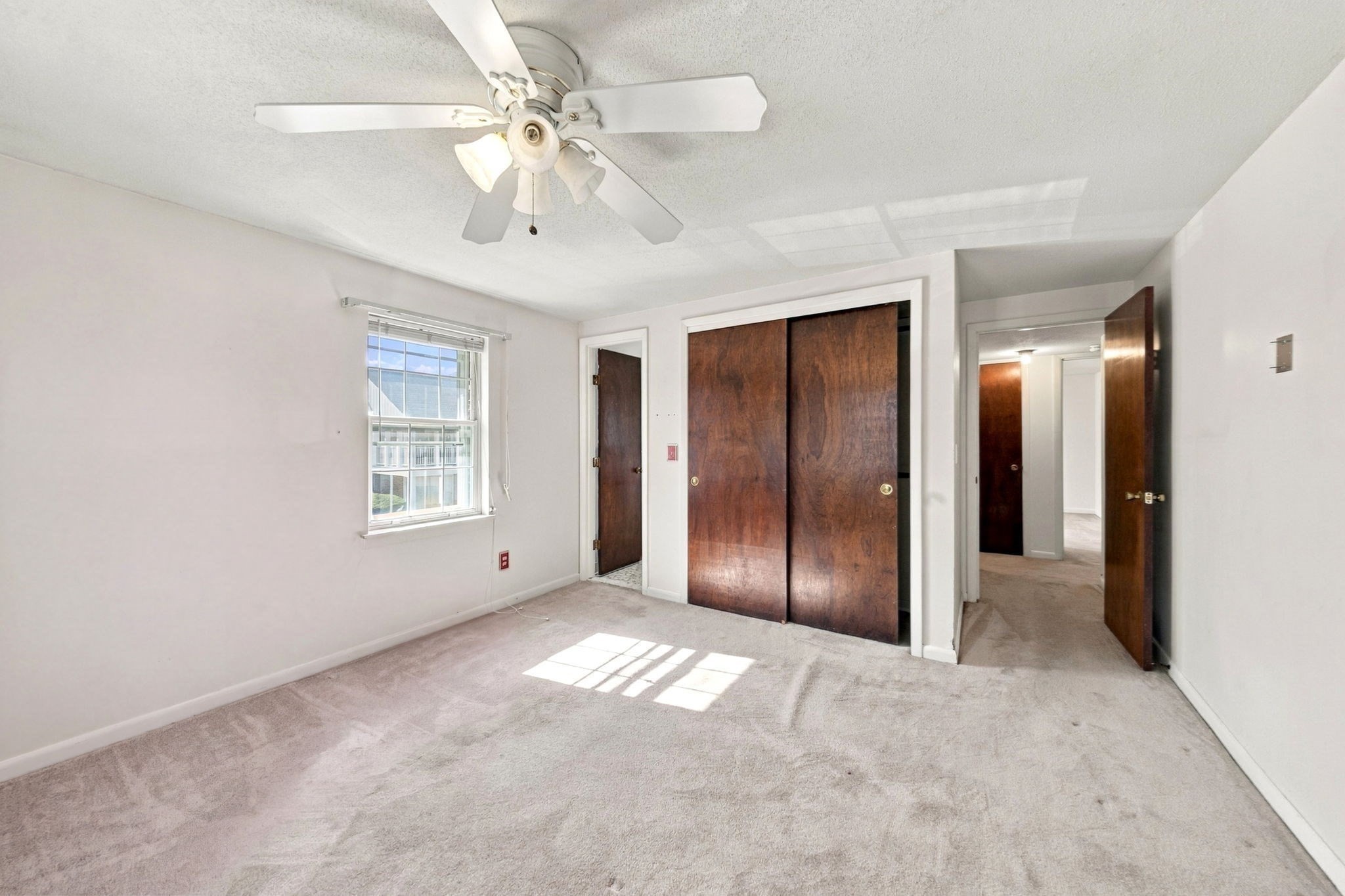 36 Jessica Dr Property Photo 21
