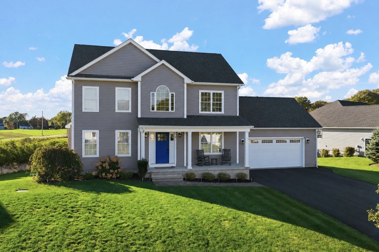 8 Lannister Ln Property Photo 1