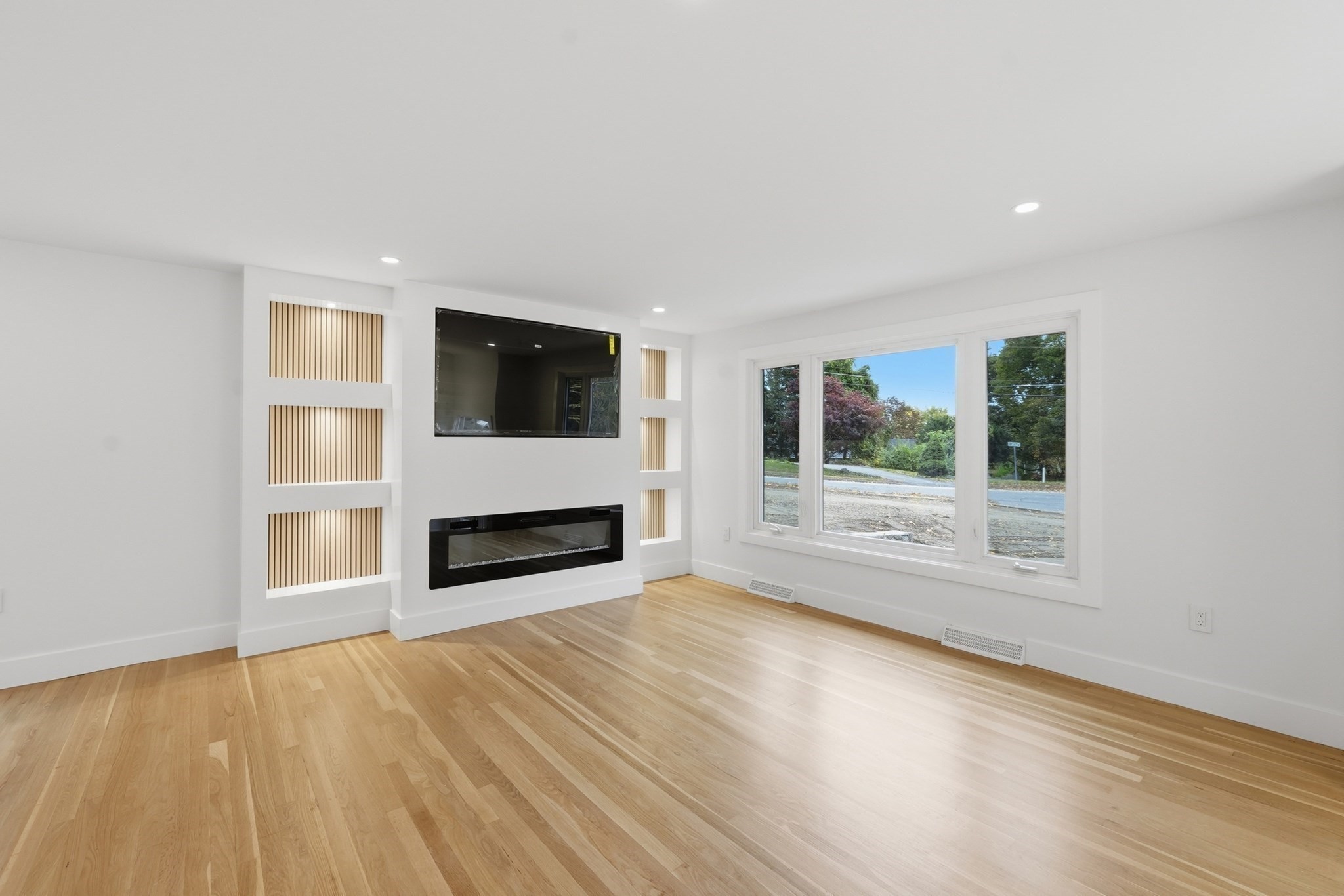 66 Ontario Dr Property Photo 8
