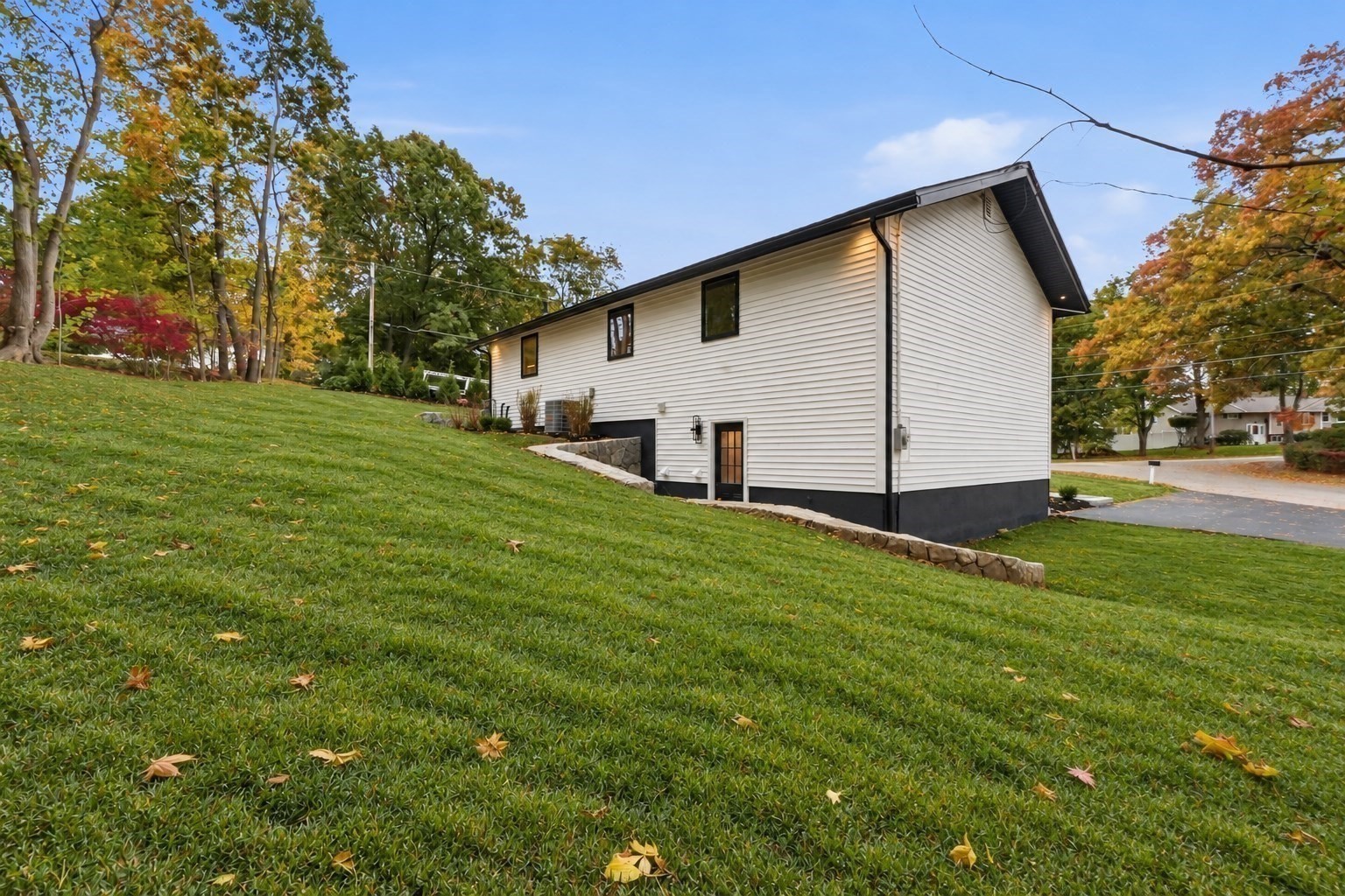 66 Ontario Dr Property Photo 32