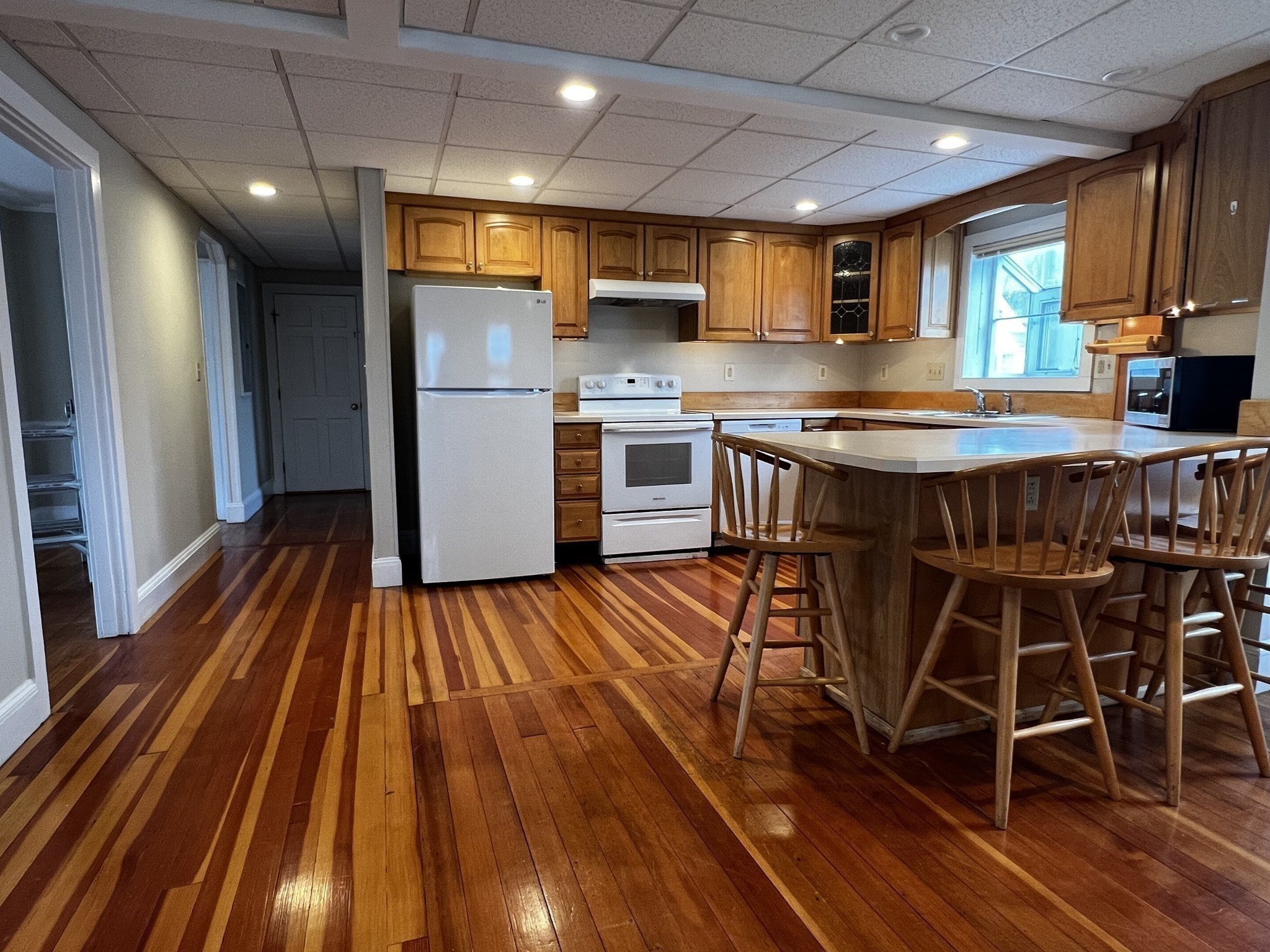 30 Poplar Street # R Property Photo 5
