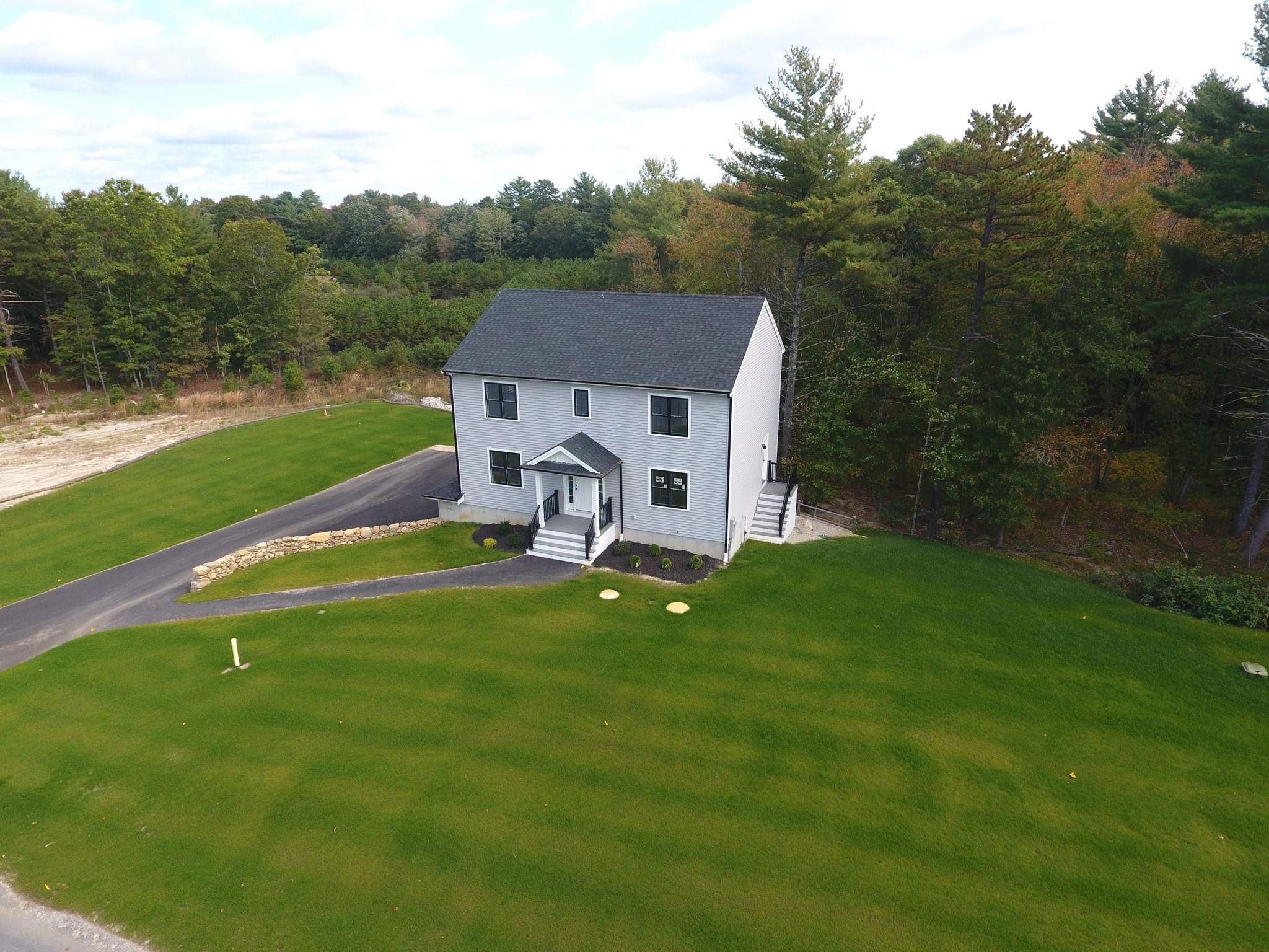 10 Boxberry Lane Property Photo 1
