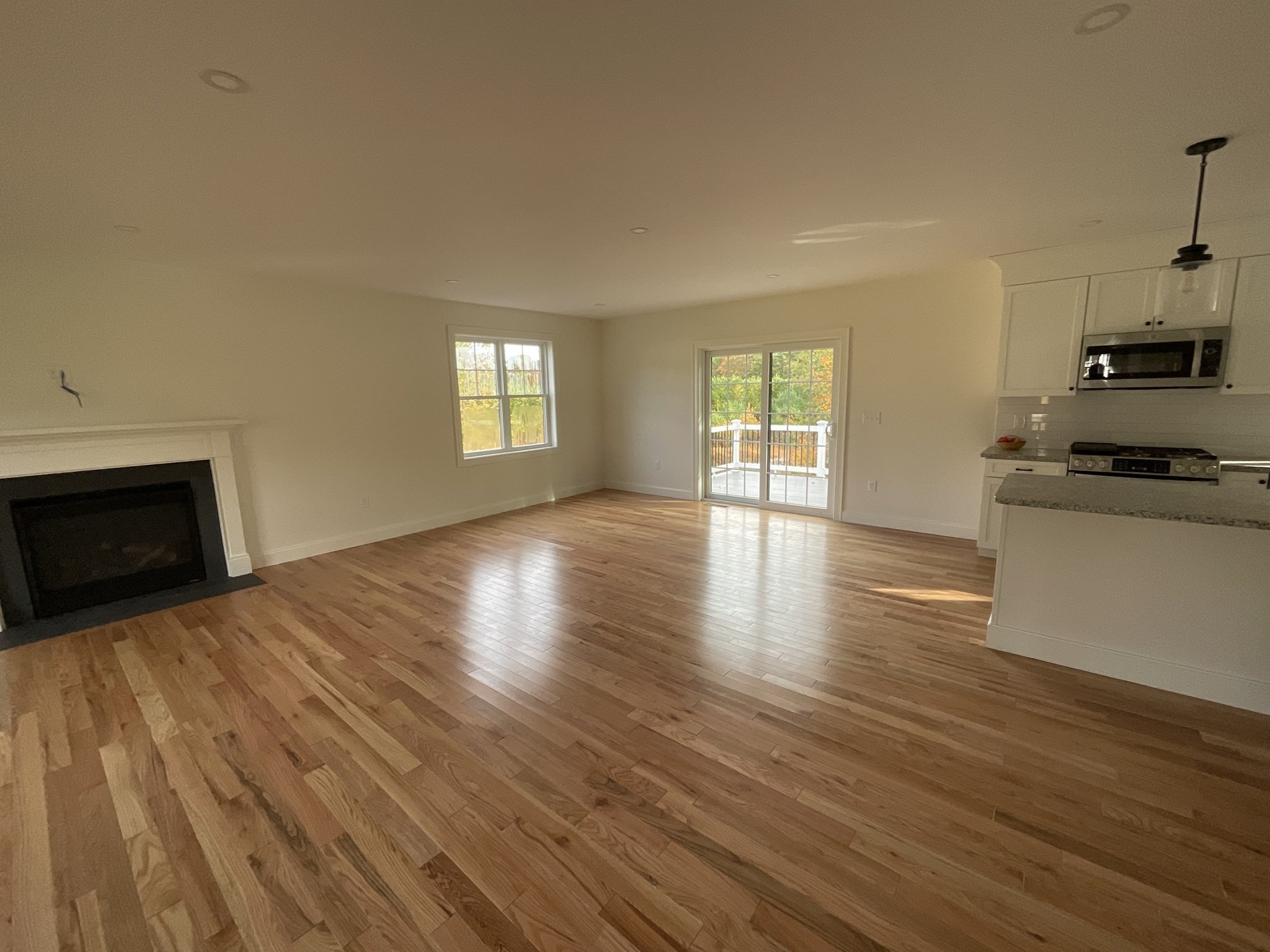 10 Boxberry Lane Property Photo 5
