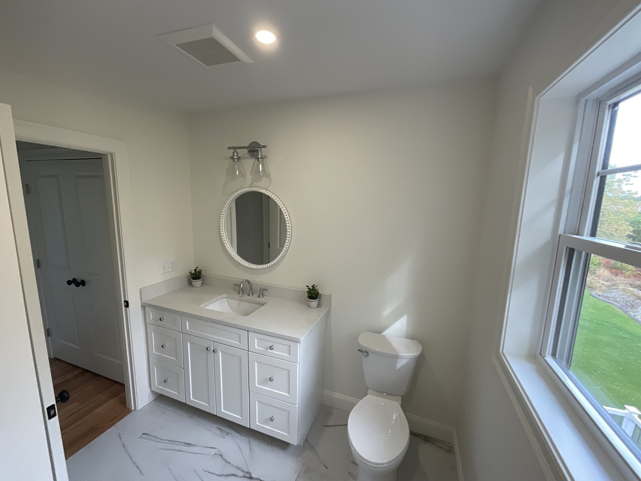 10 Boxberry Lane Property Photo 12