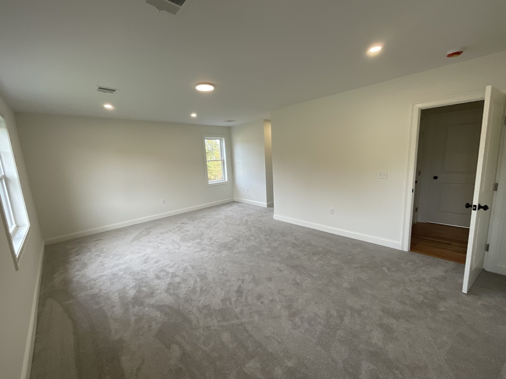 10 Boxberry Lane Property Photo 13
