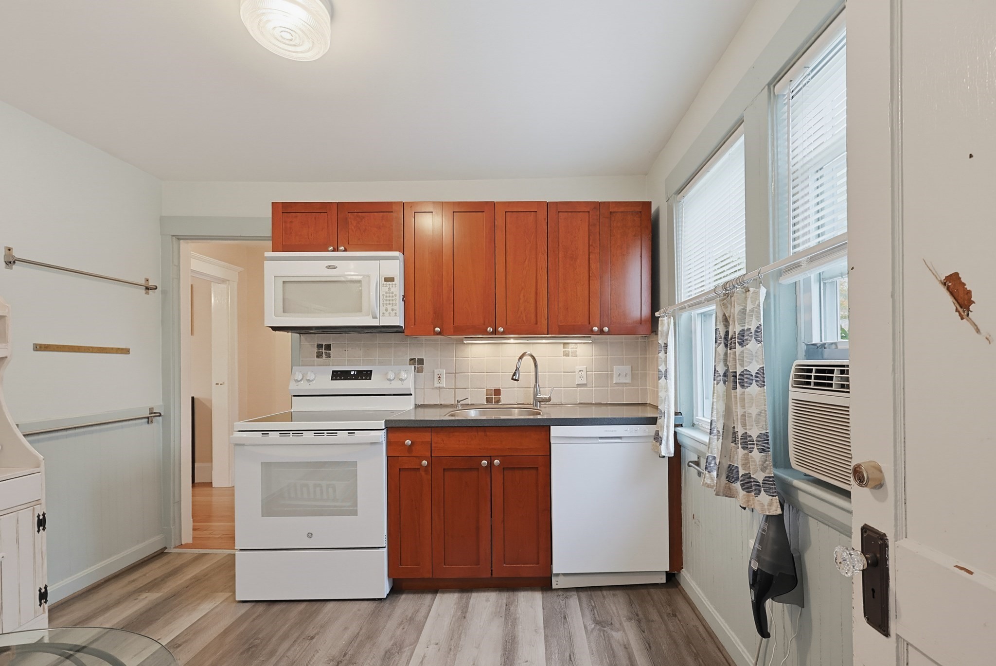 5 Walnut St # 1 Property Photo 15