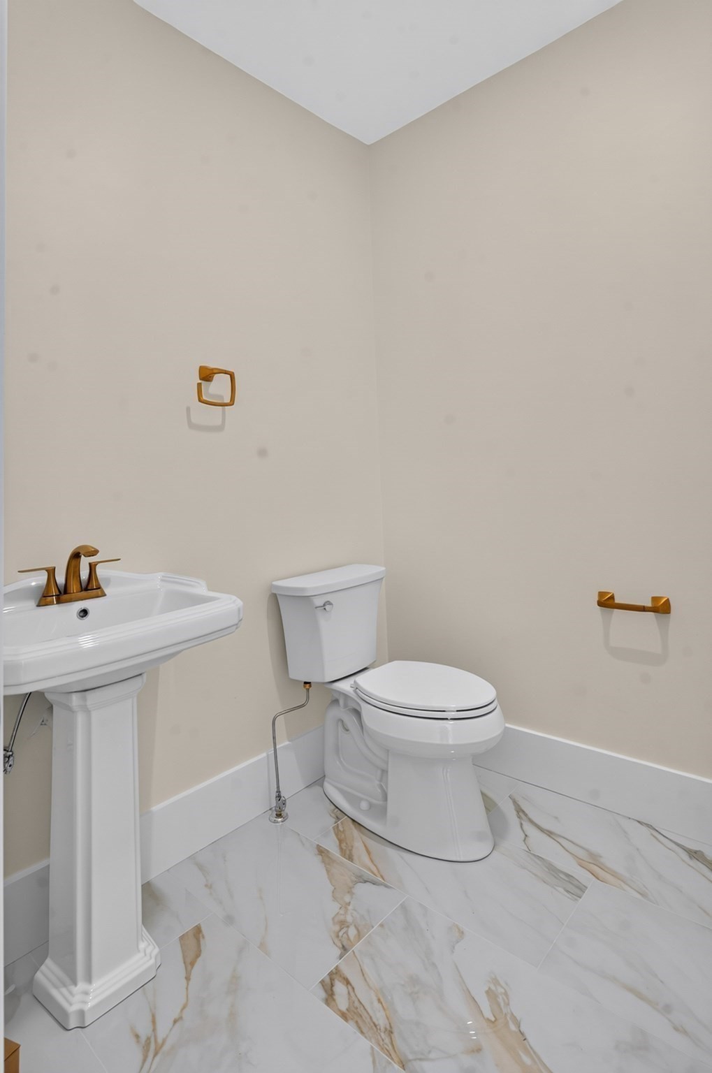 152 Central Ave Property Photo 31