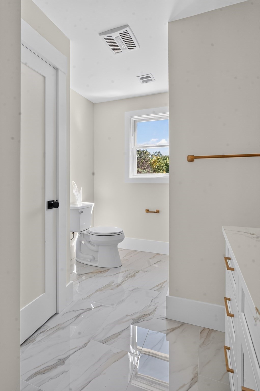 152 Central Ave Property Photo 34