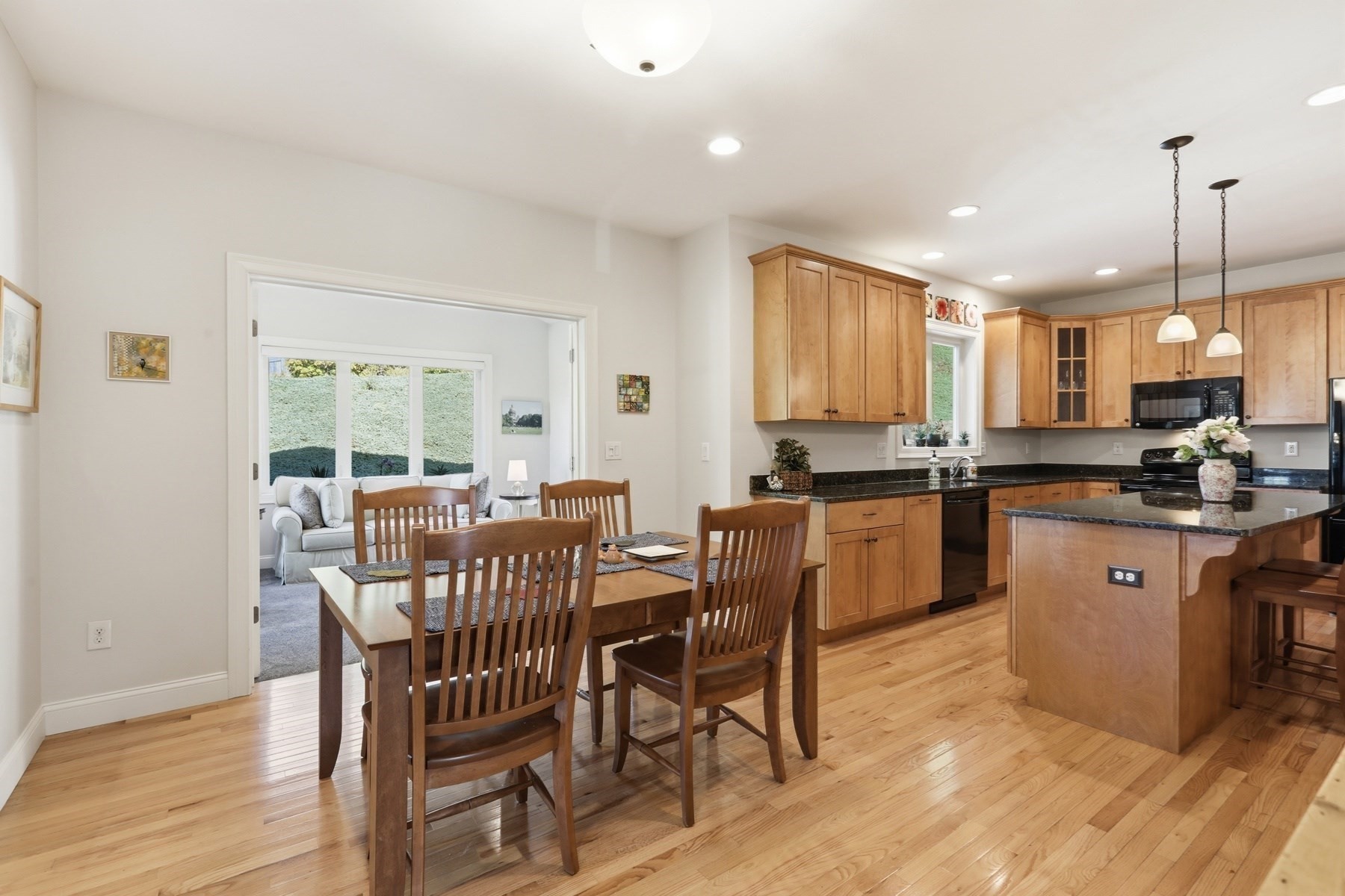 40 Winship Dr Property Photo 8