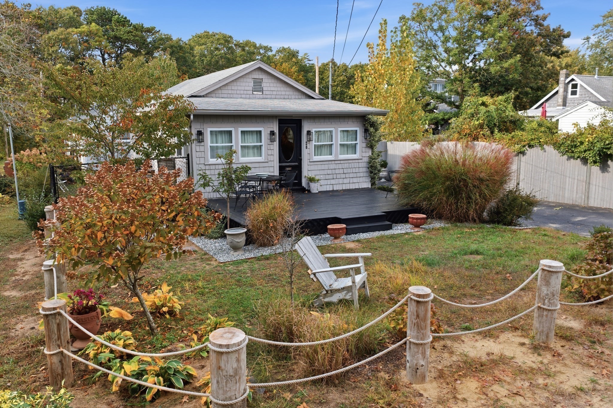20 Fairbanks St Property Photo 1