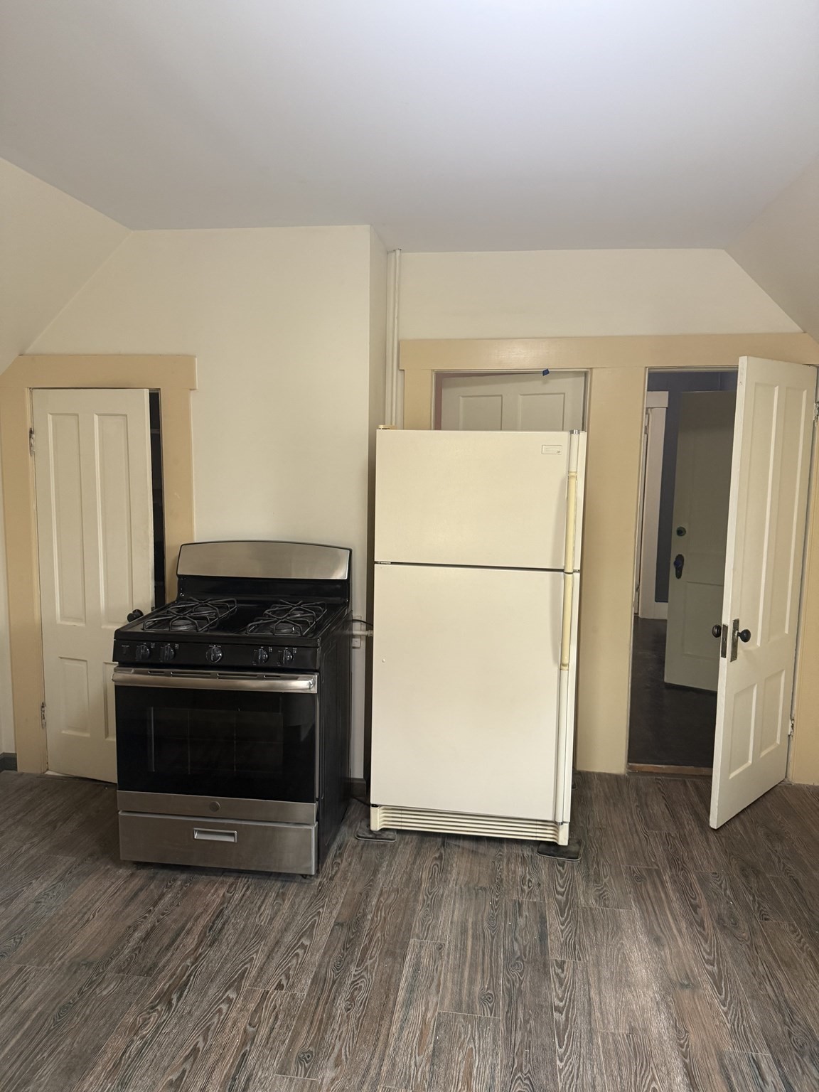 84 Albee St # 2 Property Photo 15