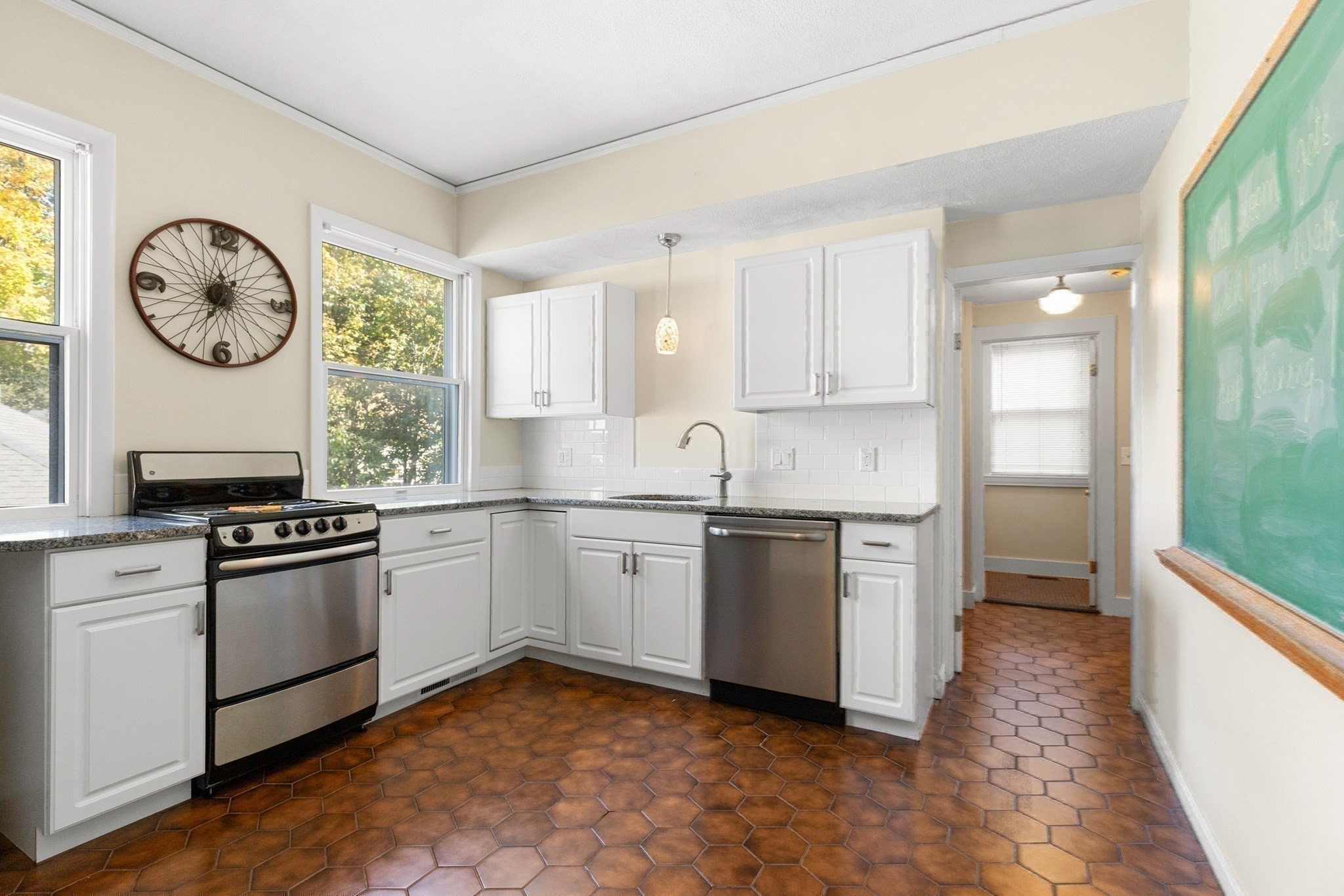 48 Elm Street Property Photo 12