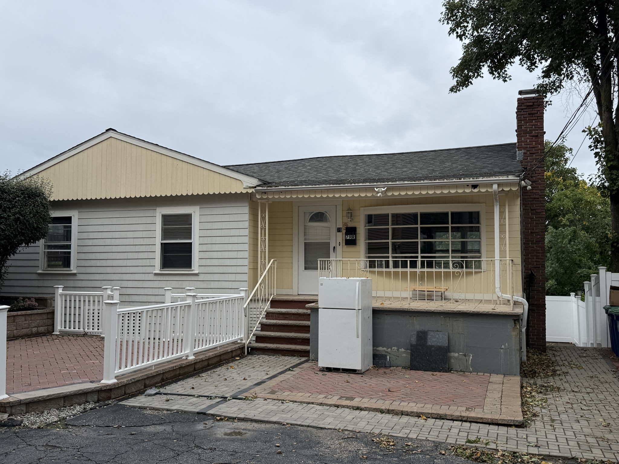 79 Boston St # R Property Photo 1