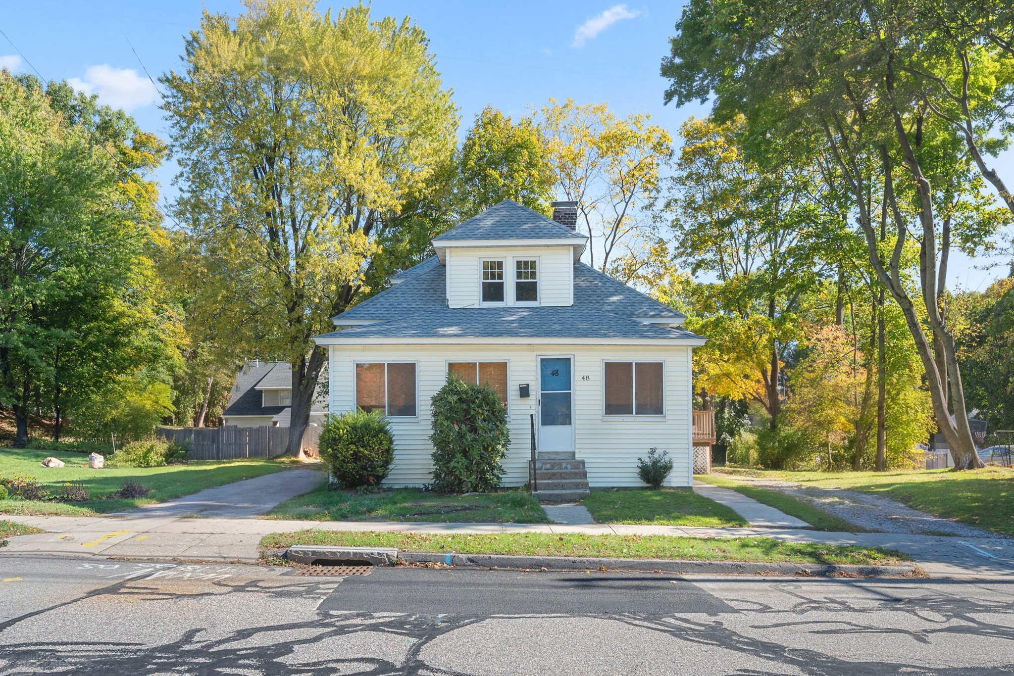 48 Beverly Rd Property Photo 1