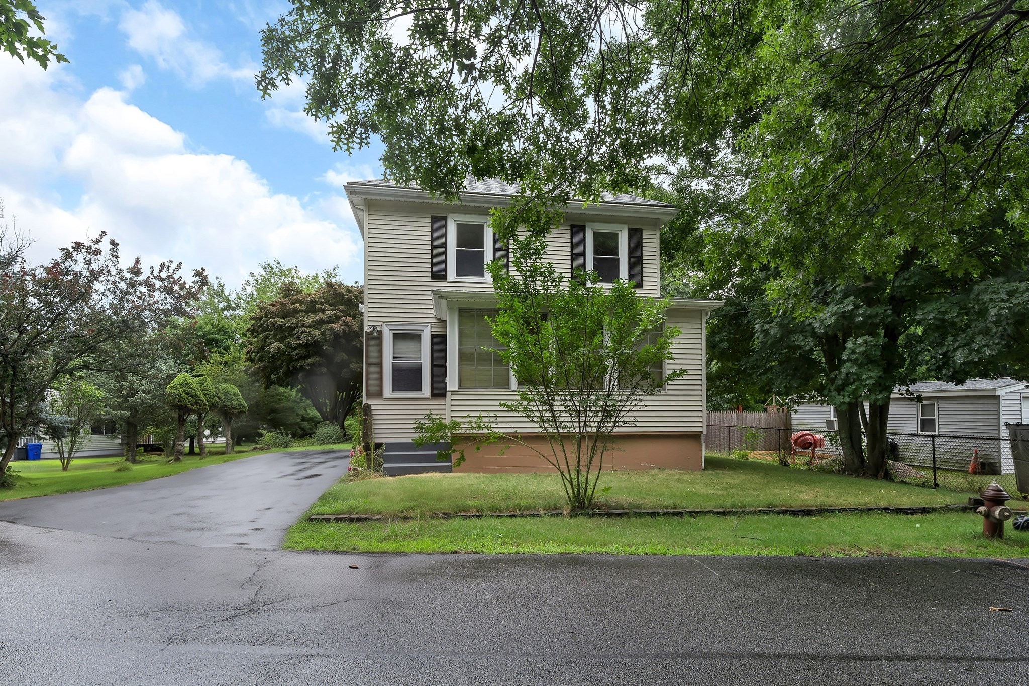2 Clarendon St Property Photo 1