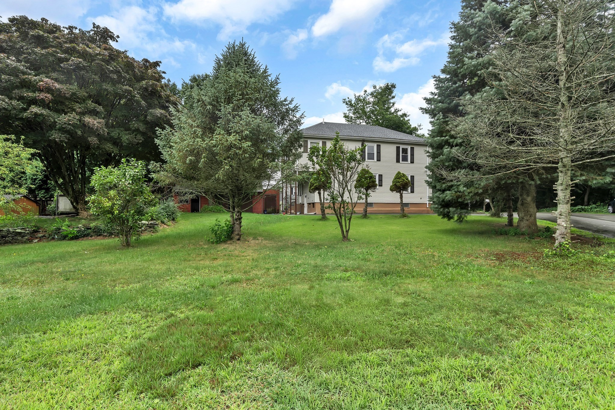 2 Clarendon St Property Photo 6