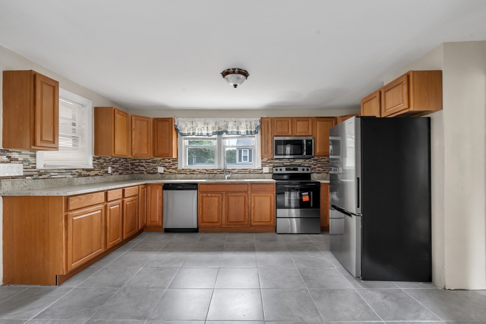 2 Clarendon St Property Photo 11