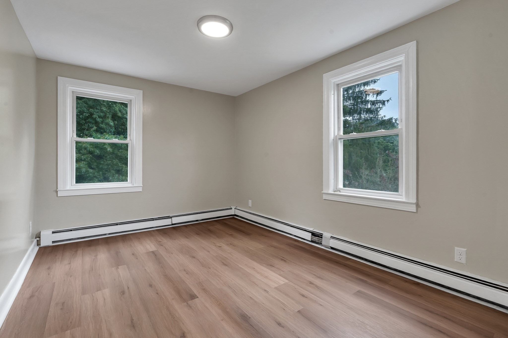 2 Clarendon St Property Photo 24