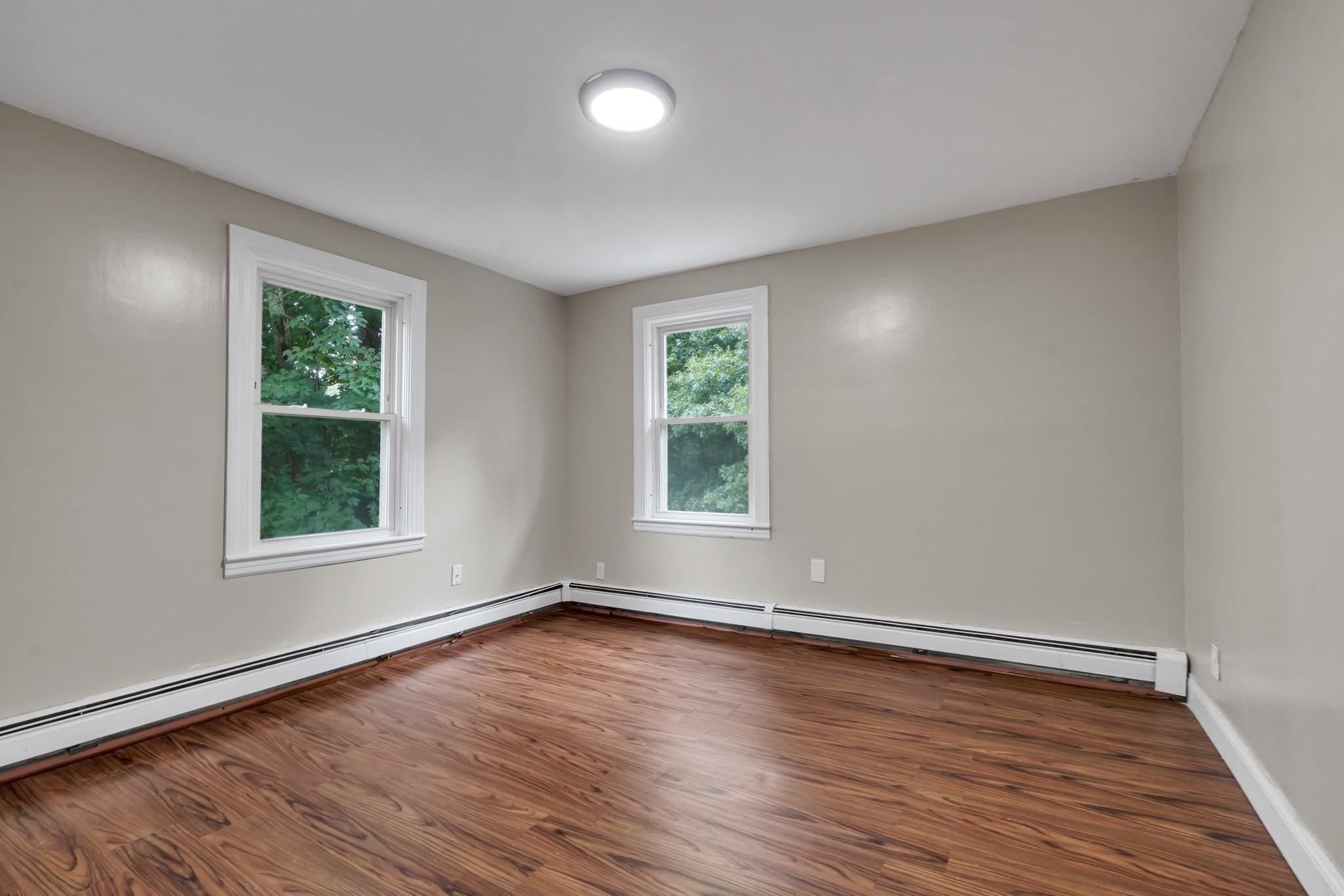 2 Clarendon St Property Photo 26