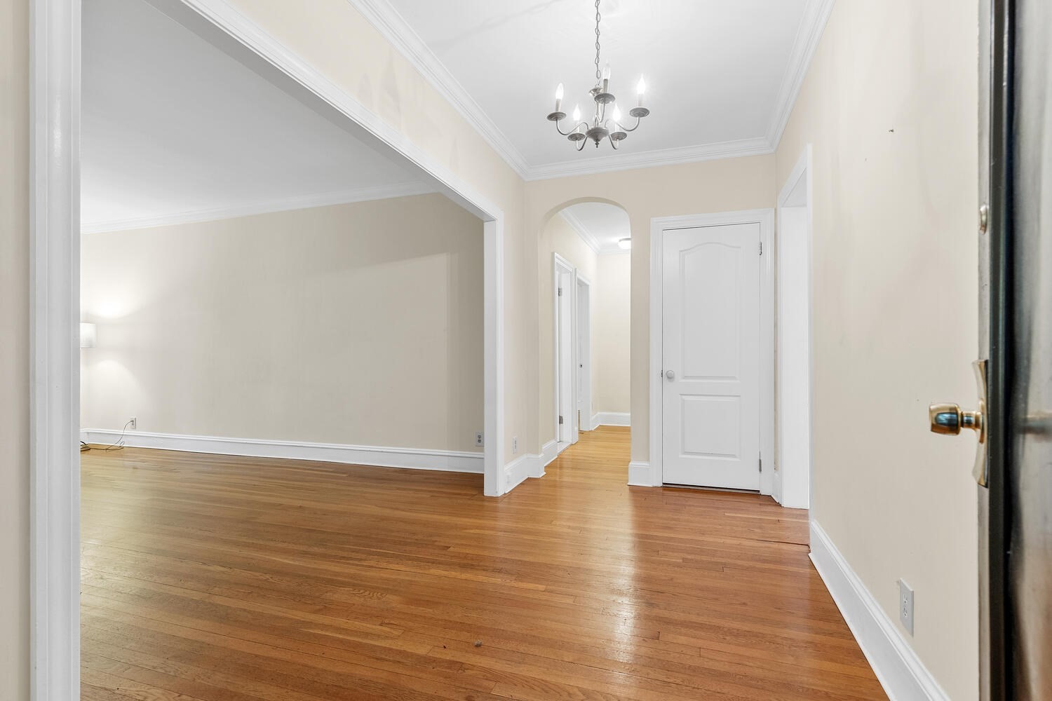 315 Tappan # 1 Property Photo 1