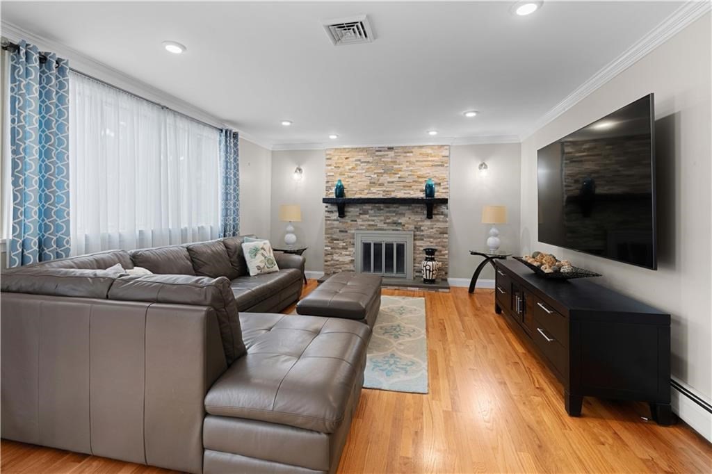 6 Varnum Property Photo 7