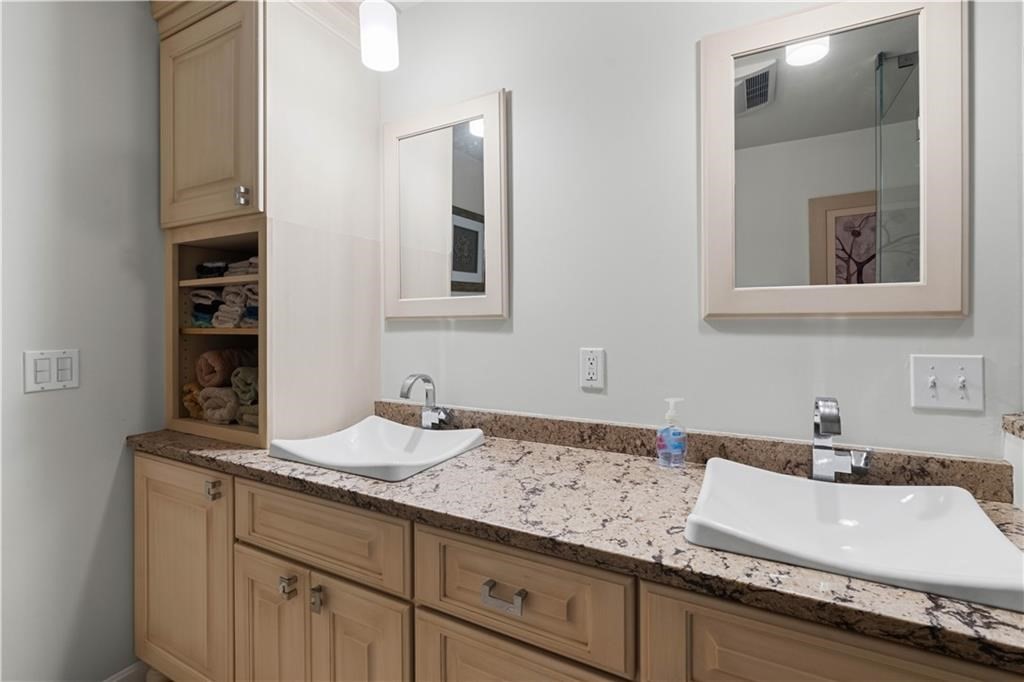 6 Varnum Property Photo 13