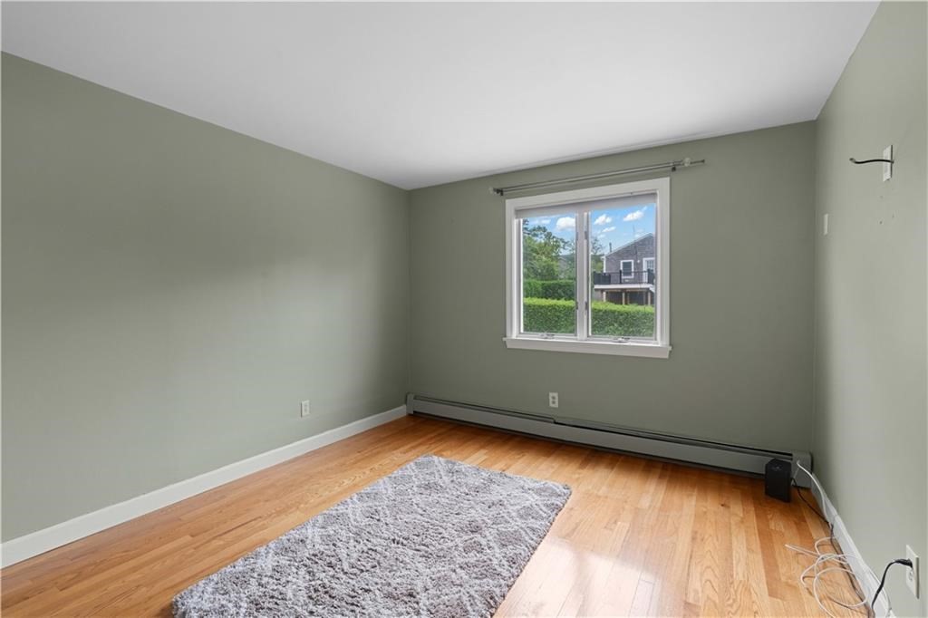 6 Varnum Property Photo 17