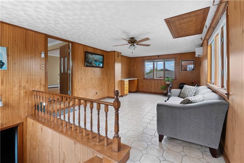 6 Varnum Property Photo 19