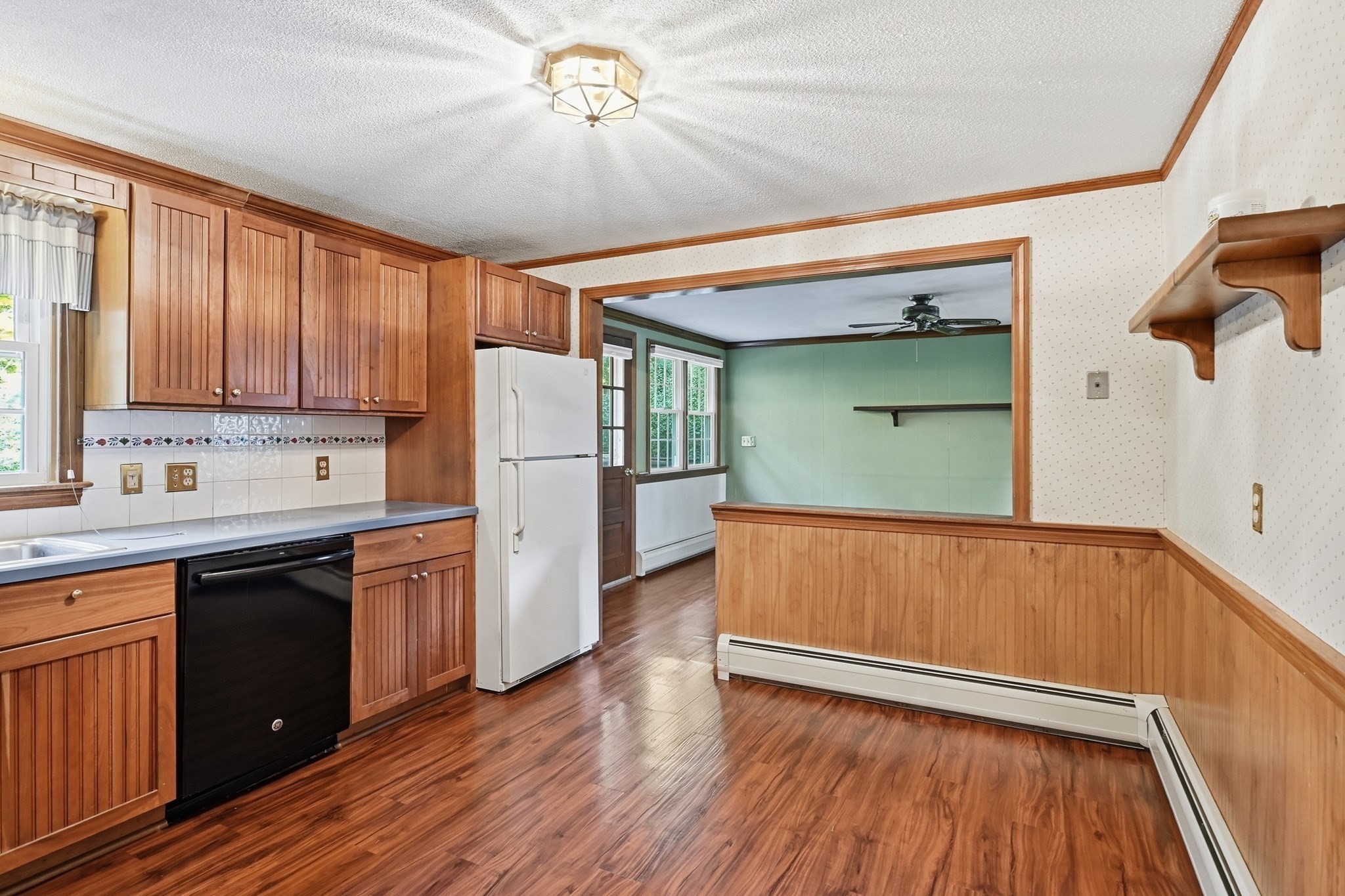 13 Addison Rd Property Photo 15