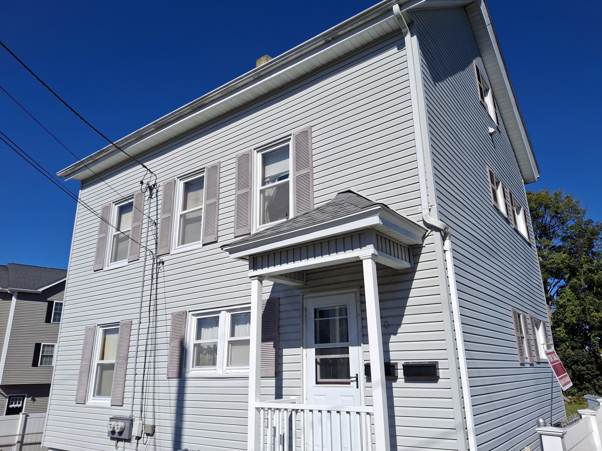 30 Riverview St Property Photo 1